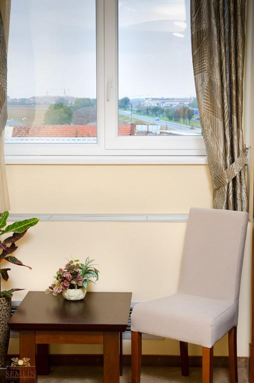 Garni Hotel Semlin B&B Belgrad Oda fotoğraf