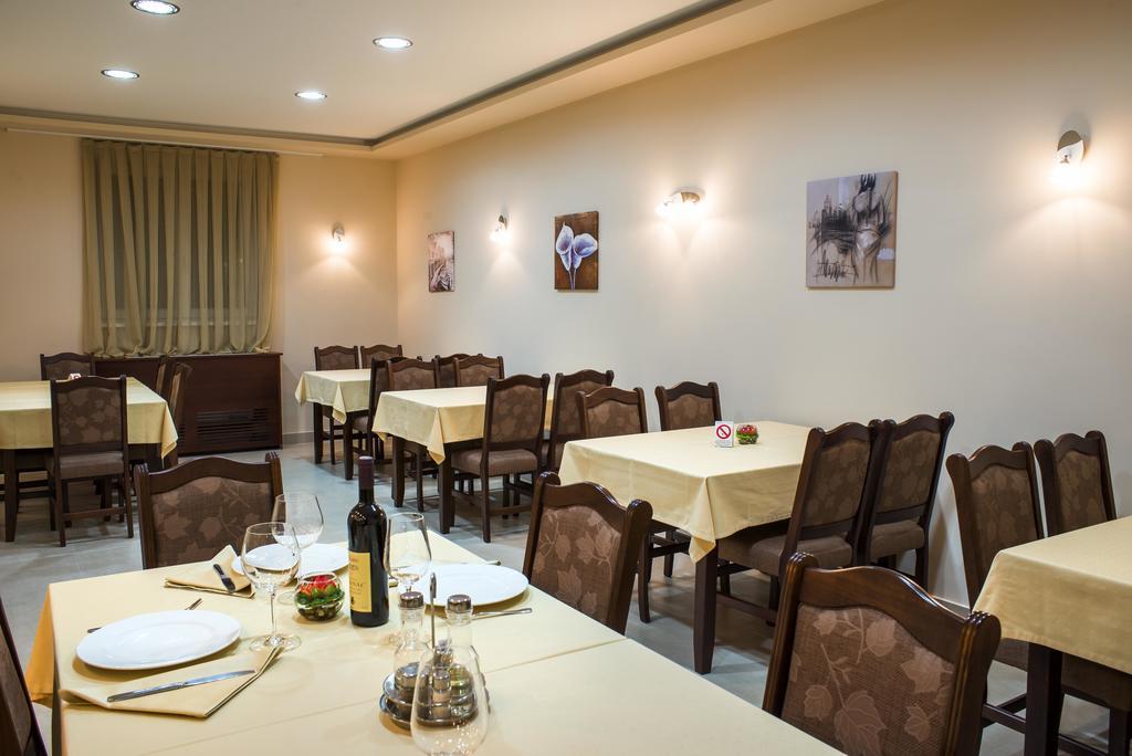 Garni Hotel Semlin B&B Belgrad Dış mekan fotoğraf